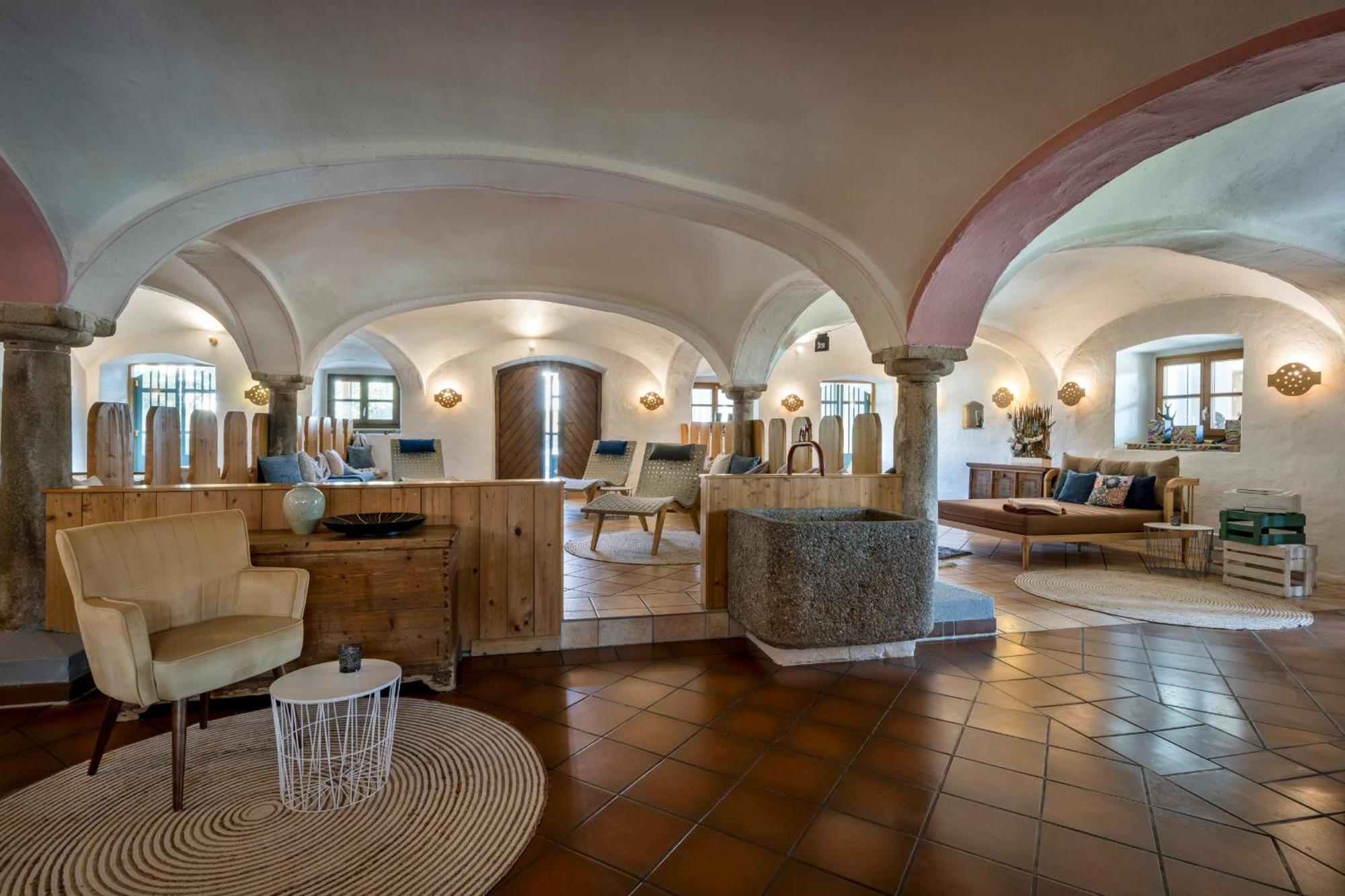 Hotel Am Haslinger Hof Bad Fussing Bagian luar foto